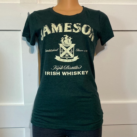Unbranded Tops - Graphic tee